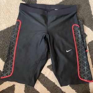 Nike compression Capris